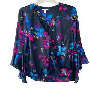 Bar III Black Floral crossover top Size L/P Fit runs smaller